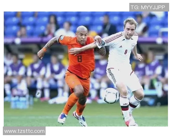 足球明星踢球的技巧与训练方法揭秘让你也能成为场上的焦点 足球明星踢球的技巧与训练方法揭秘让你也能成为场上的焦点